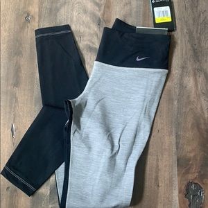 Nike Tight Fit Leggings